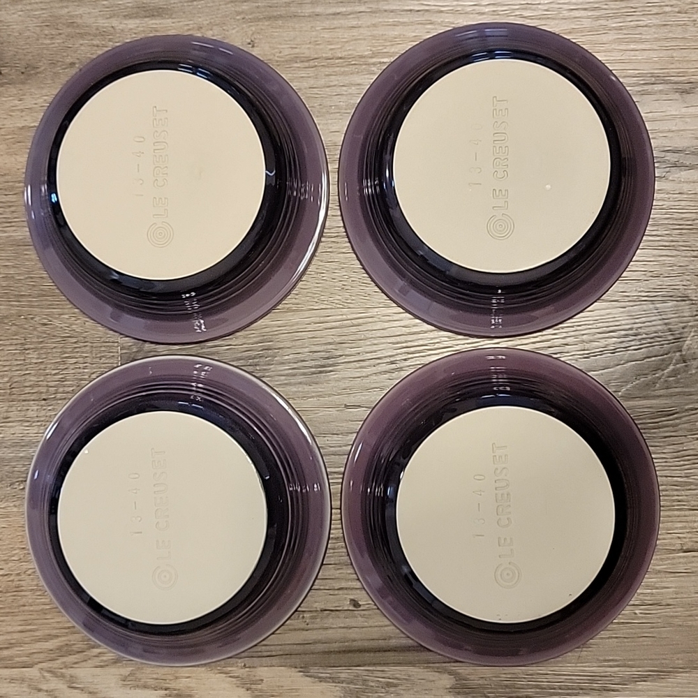 Le Creuset Cassis Set of 4 Petite Pie Dishes - Picture 3 of 13
